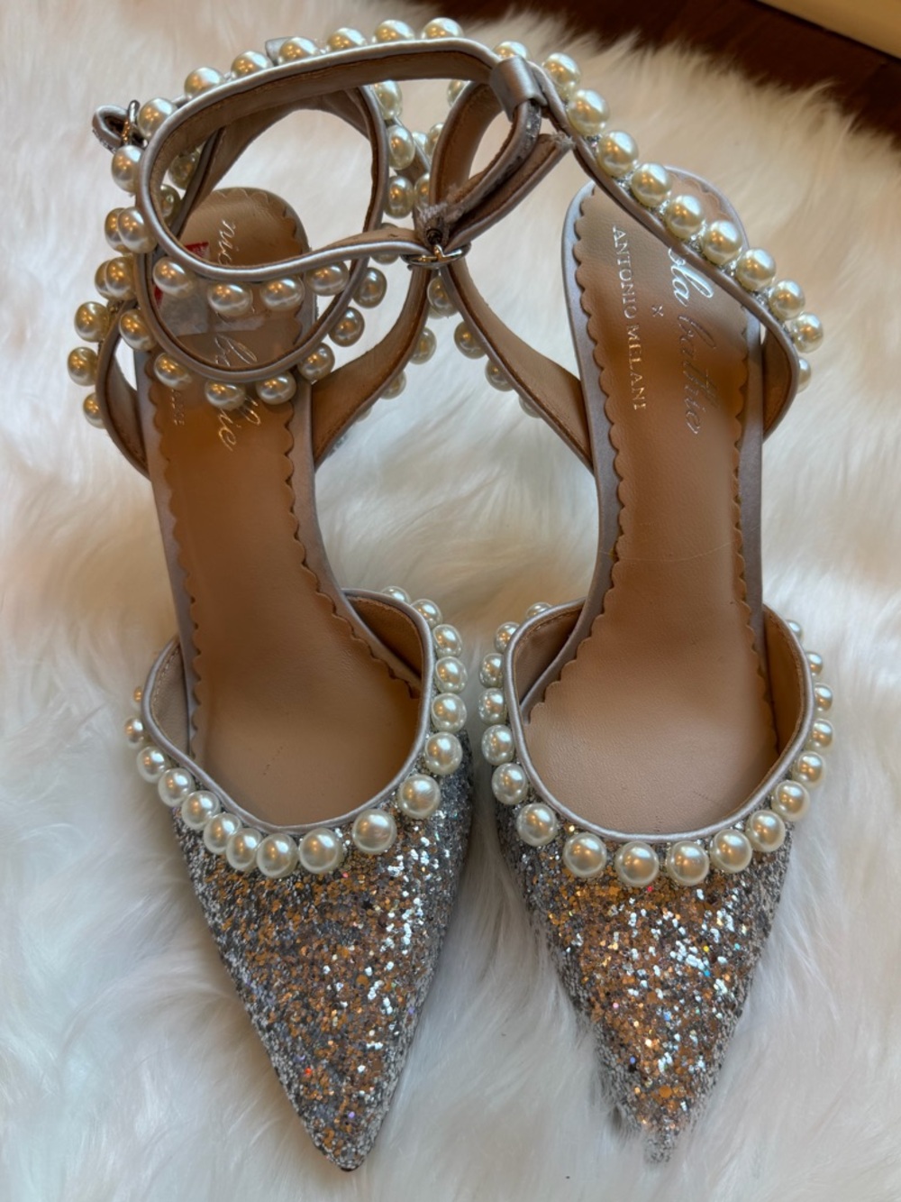 Nicole Bathie x Antonio Melani Sparkle Pearl Bridal Heels - Picture 4 of 7